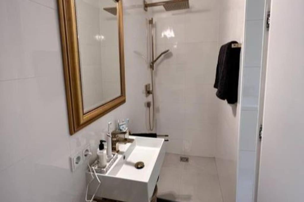 Exclusive Apartement In Historic Center Linz Exterior photo